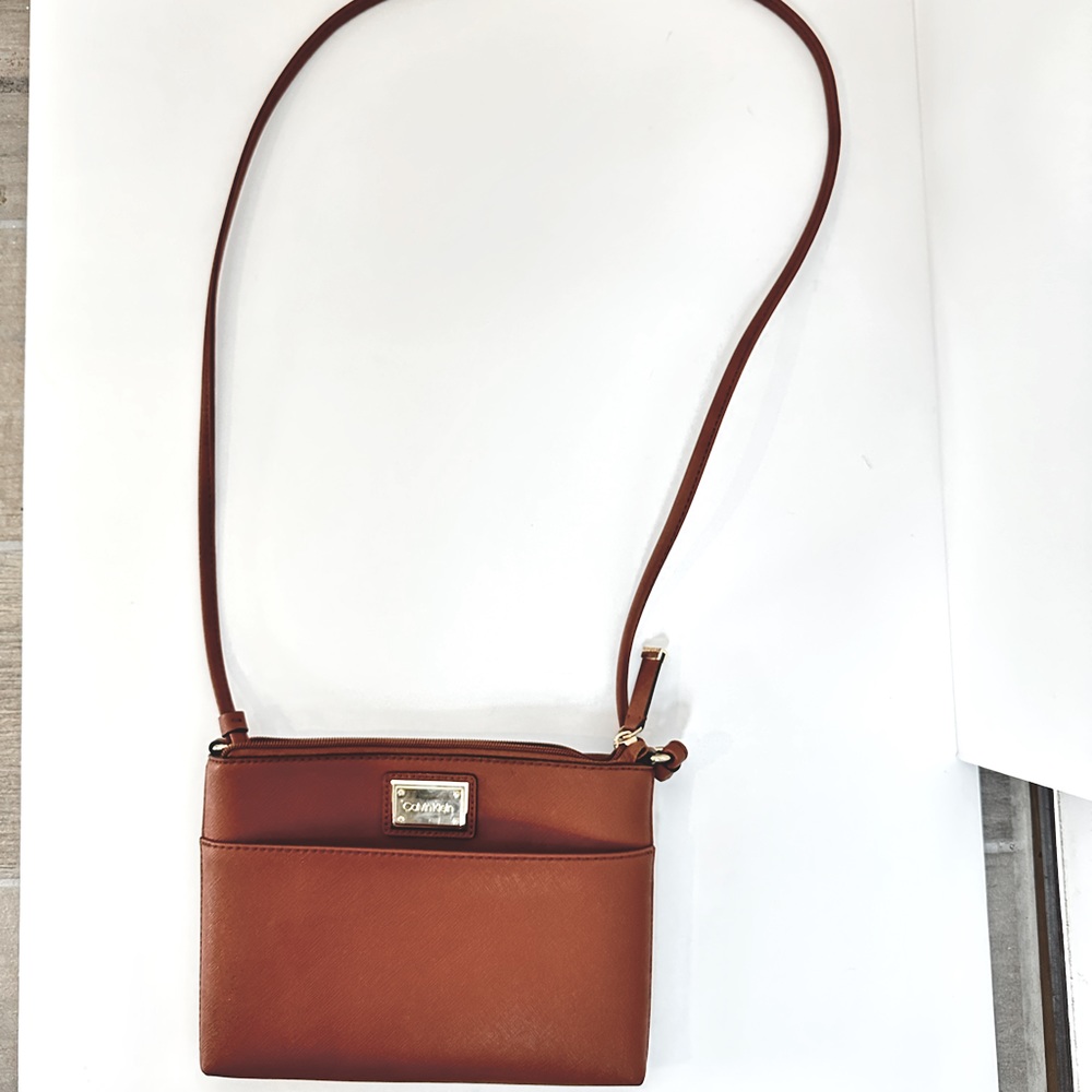 Calvin Klein tan purse